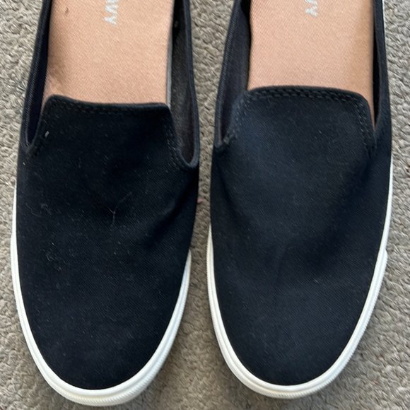 Old Navy Slip on Shoes - Picture 1 of 3